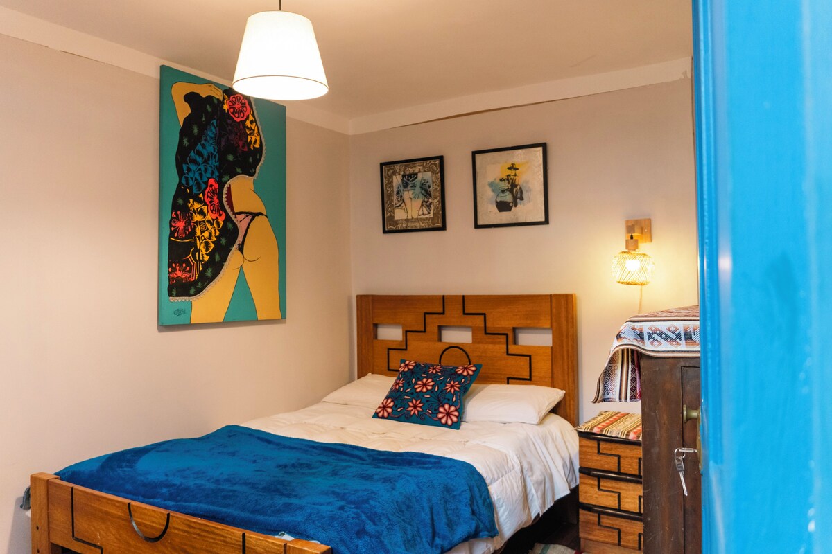 Habitació doble Comfort, 1 llit doble, bany privat | Wifi gratuïta i roba de llit 