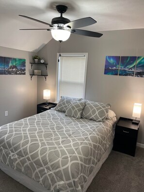 3 bedrooms, travel crib, free WiFi, bed sheets