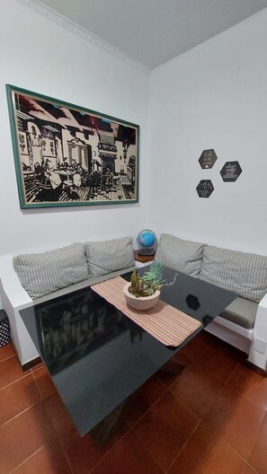 Comfort Studio | Dining - Amplo estudio proximo ao BOS em Sorocaba (Sorocaba)