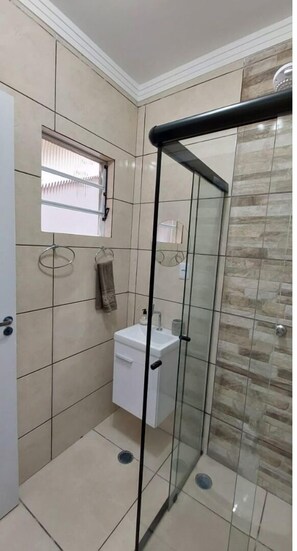 Comfort Studio | Bathroom | Shower - Amplo estudio proximo ao BOS em Sorocaba (Sorocaba)