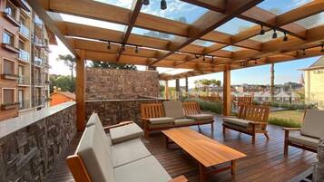 Apartment | Speisen im Freien