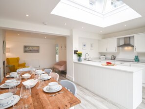 Dining - The Mead (Seaton)