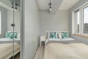 Apartment, 1 Bedroom, Balcony | 1 bedroom, bed sheets - Apartment Morawskiego by Renters (Poznan)