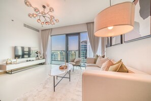Smart TV - Charming 1BR at Vida Residences Dubai Marina by Deluxe Holiday Homes (Dubai)