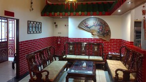 مطعم