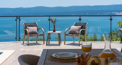 Seaview Villa Matea with 4 Bedrooms, Whirlpool, Sauna, Private pool