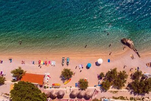 Beach - Seaview Villa Matea with 4 Bedrooms, Whirlpool, Sauna, Private pool (Lokva Rogoznica)