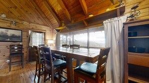 Cabin, 2 Bedrooms | Private kitchen