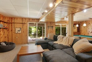 Smart TV, fireplace, books