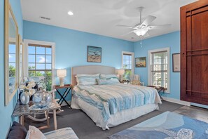 3 bedrooms, free WiFi, bed sheets - Soundside Home with Elevator, Watersports Gear, Community Marina, Beach Nearby (Hatteras)