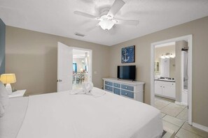 3 Schlafzimmer, Bügeleisen/Bügelbrett, WLAN, Bettwäsche