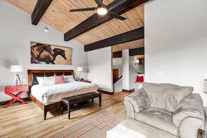 4 室のベッドルーム、インターネット、ベッドシーツ