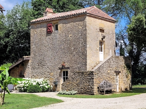 Gezellig Appartement in Charmant Gerenoveerde 200 Jaar Oude Duiventoren!