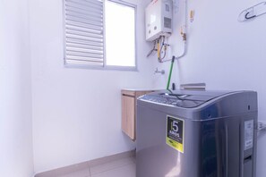 Interior - New loft close to parque lleras with city View (Medellín)