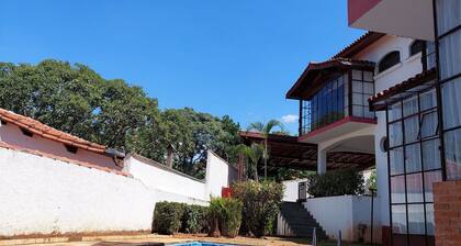 Lindo estudio perto do Hospital BOS