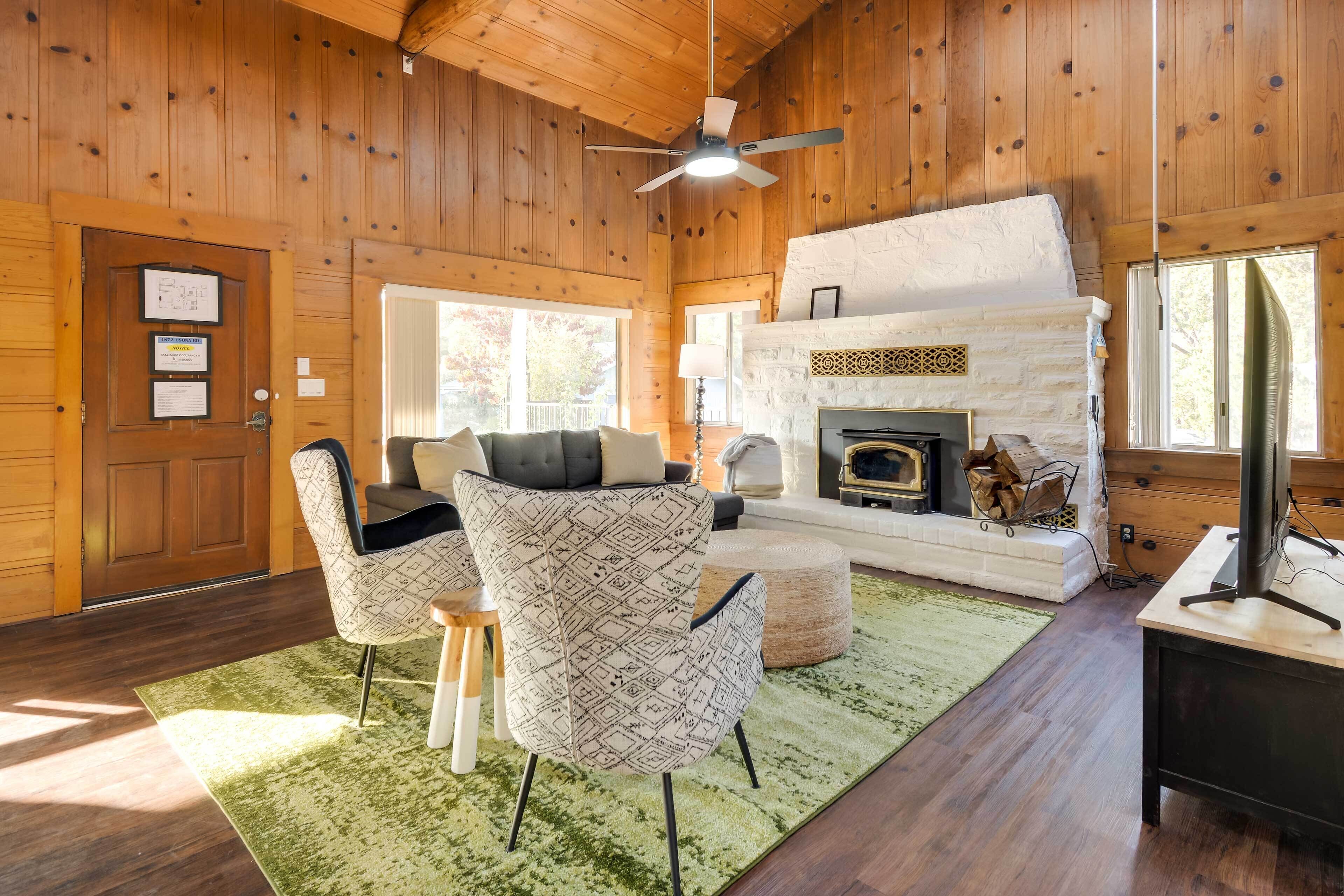 House (2 Bedrooms) | Interior