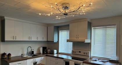 Appartement 5 1/2 à Proximité des Attractions de la Route du Fjord !