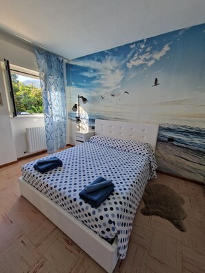 2 bedrooms, desk, iron/ironing board, free WiFi - SAGNINO COMO LAKE APARTMENT.Situated in Como ( near Cernobbio, Chiasso) (Como)