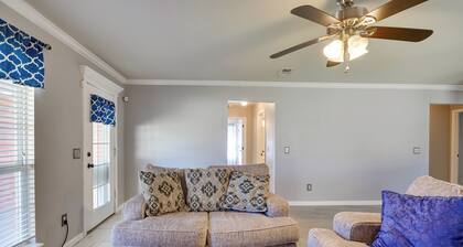 Pet-friendly Amarillo Home: 5 Mi to Downtown!