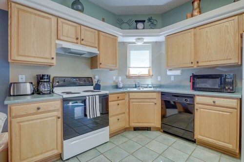 Pet-friendly Mountain Cabin in Taos County!