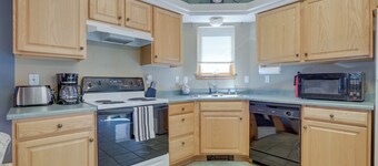 Pet-friendly Mountain Cabin in Taos County!