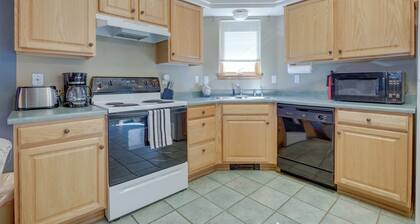 Pet-friendly Mountain Cabin in Taos County!