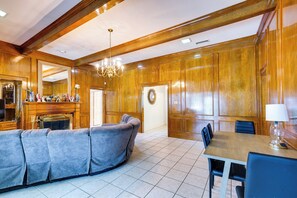 Casa (2 Bedrooms) | Interior