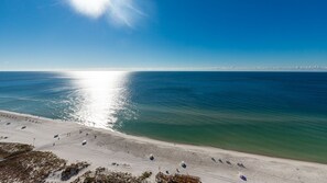 On the beach - Brand New Condos! Winter Specials! Book Now! (Orange Beach)