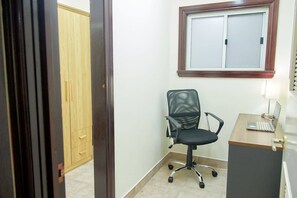 Interior - Executive Suite - Republic Terrace Accommodations (Republic Park, East Bank)