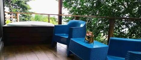 Baignoire à remous extérieure