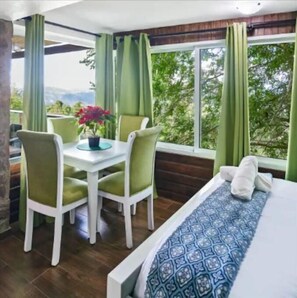 Dining - Mountain View W/Private Jacuzzi (Jarabacoa)