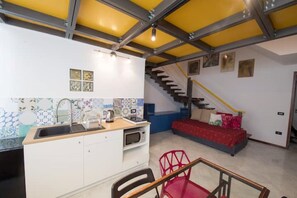 Interior - Duplex with a view of Vesuvius (Portici)