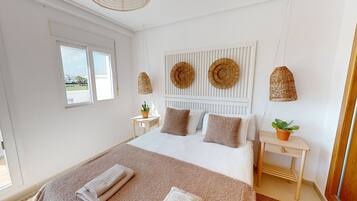 2 chambres, fer et planche Ă repasser, Wi-Fi gratuit, draps fournis