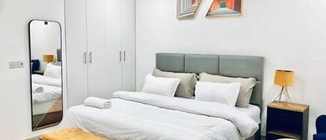 1 多间卧室、WiFi、床单