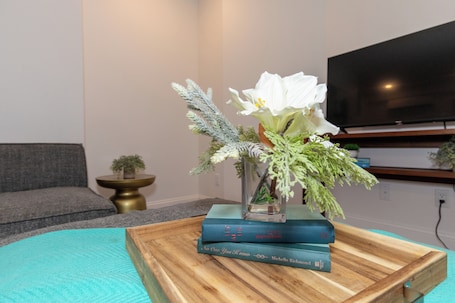 住宿内部. Chic Condo Near Cedar Point