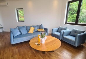 Televisión LCD 32 pulgadas con canales de televisión por cable