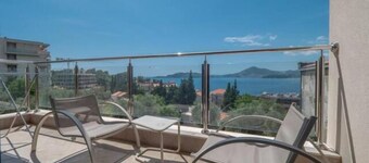 Regina's Residence-One Bedroom Apartment