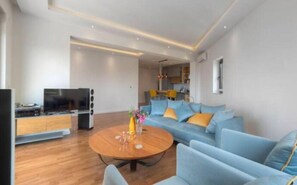 Interior - Regina's Residence-One Bedroom Apartment (Pržno)