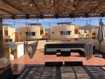 9B Ocean View Rooftop, Pool Cerritos Beach