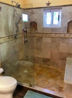 Shower - 4AP Luxury 1 Bedroom 2 Bath Condo Pool Cerritos
 (El Pescadero)