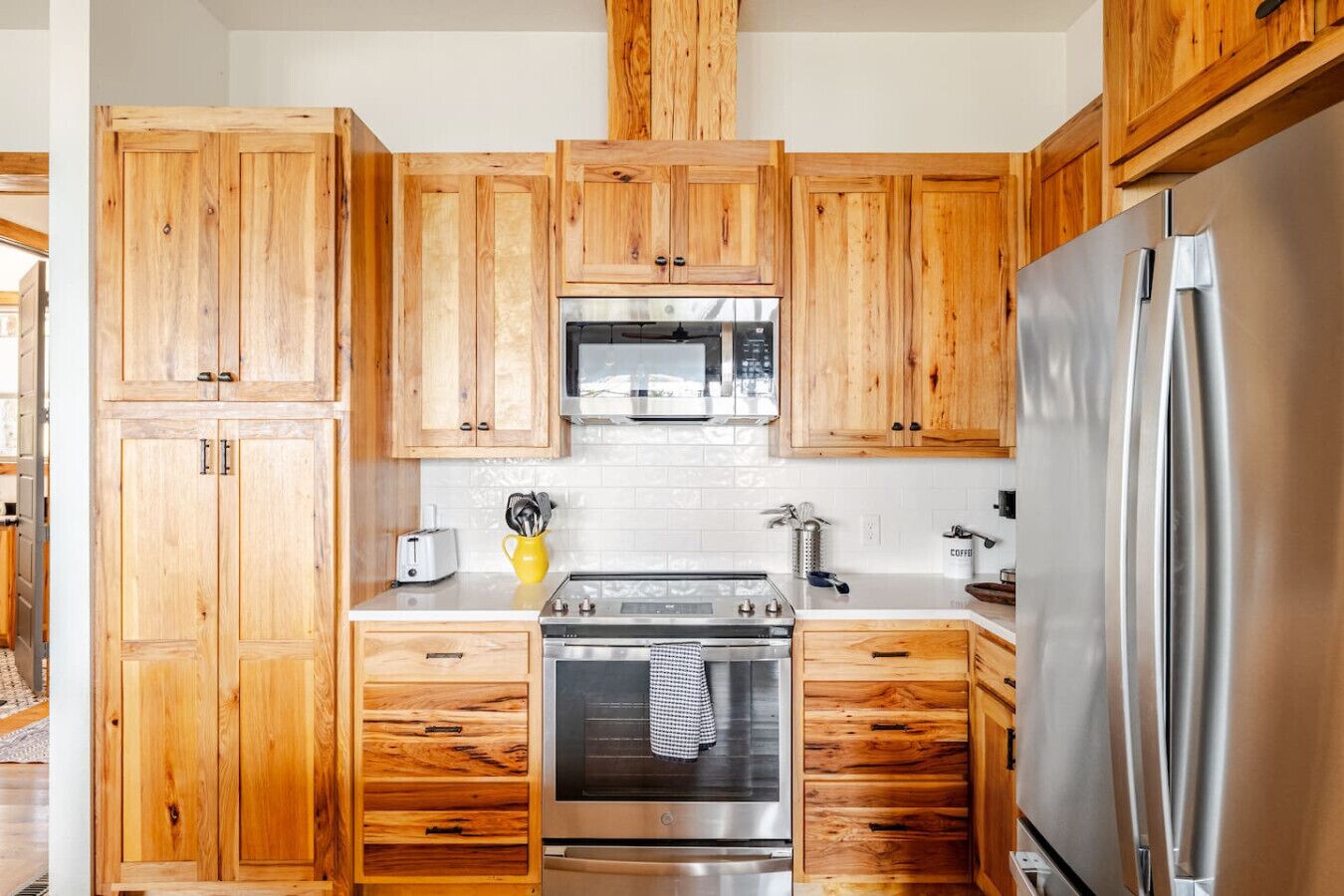 Refrigerador, microondas, horno y lavavajillas 