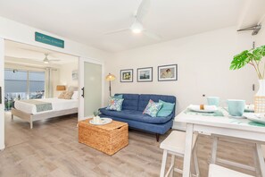 1 chambre, fer et planche à repasser, Wi-Fi gratuit, draps fournis