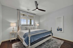 6 chambres, fer et planche à repasser, lit parapluie, Wi-Fi gratuit