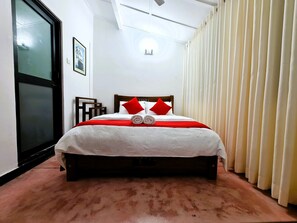 3 habitaciones, tabla de planchar con plancha y wifi gratis 