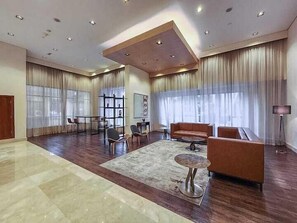 Lobby sitting area - Vogue - boulevard central tower (Dubai)