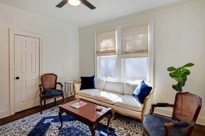 Interior - Walkable Tyler House w/ Deck: 1/2 Mi to Downtown! (Tyler)