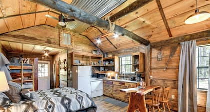 Quaint Abbeville Cabin Studio w/ Gas Grill!