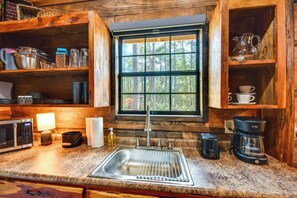 Apartment (0 Bedroom) | Interior