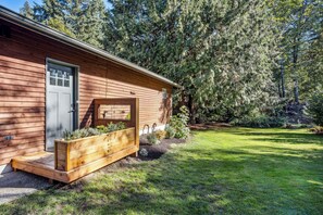 Apartment (0 Bedroom) | Interior - Pet-friendly Kent Vacation Rental, Walk to Lake! (Covington)