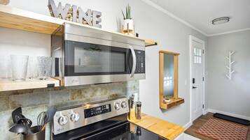 Apartment (0 Bedroom) | Interior